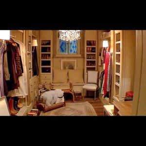 Twilight Bells Swan’s Outfits from her Closet